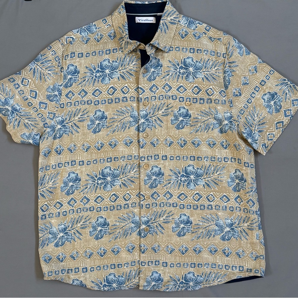 Caribbean Blue and Tan Floral Button Down‎ Shirt